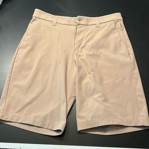 Men’s Lululemon commission shorts 9”inseam